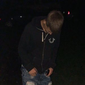 Meet your Posher, Devin